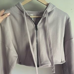 Alo yoga lavender cropped zip up hoodie